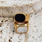 Signet Black & White