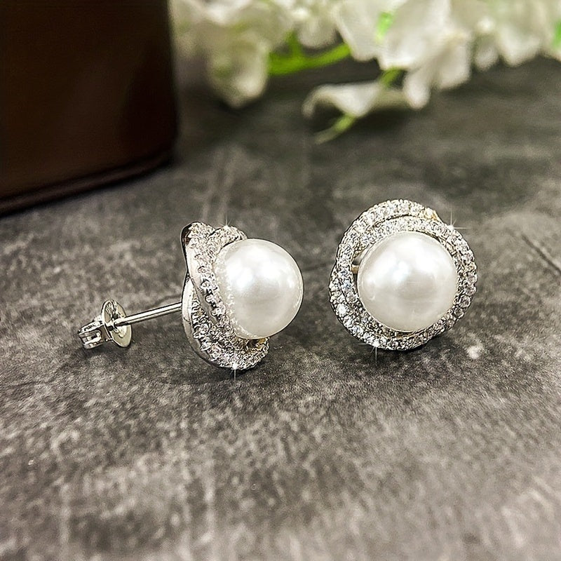 Pearl Flower Design Stud Earrings
